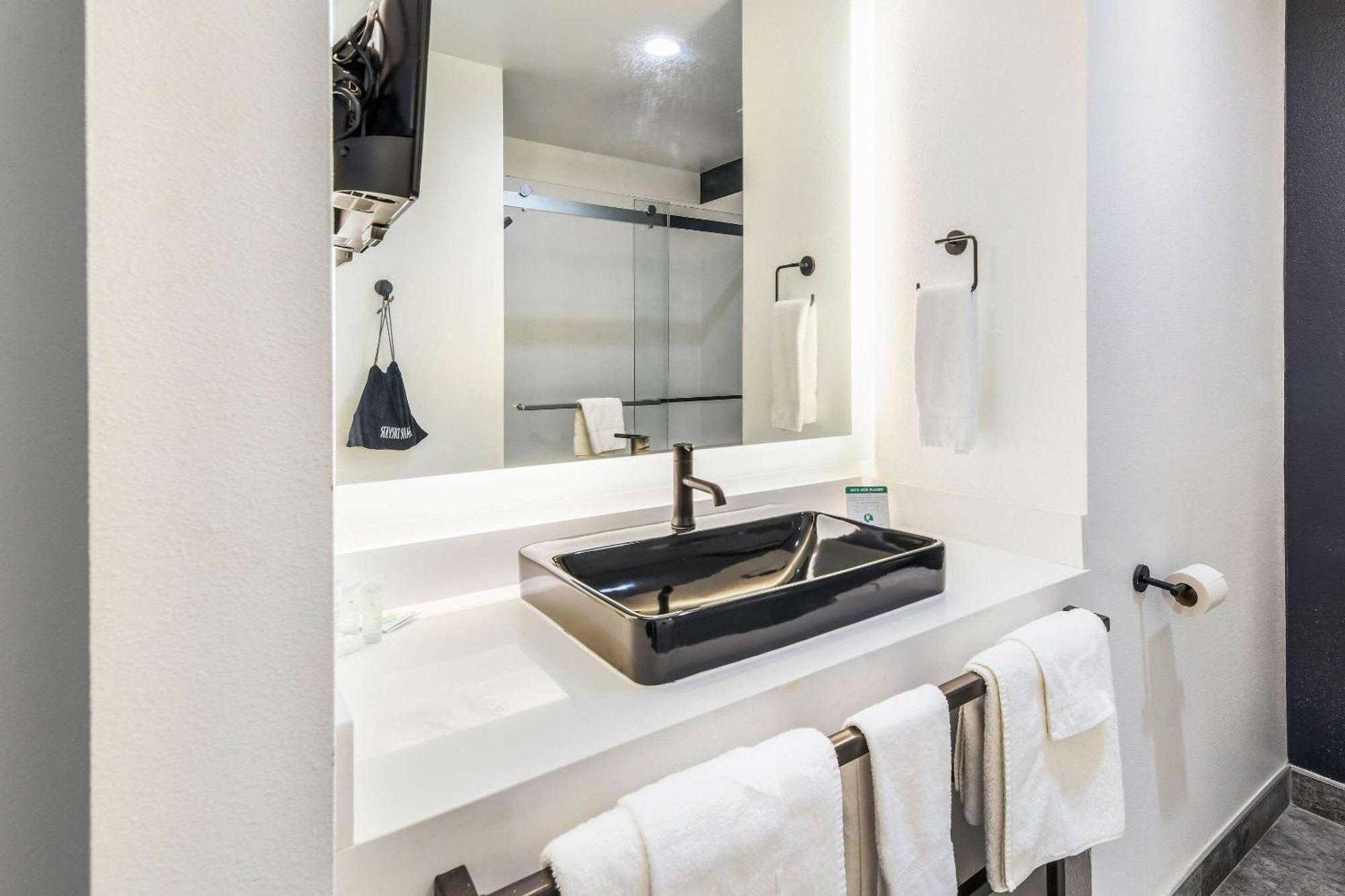 Hy-Lo Hotel, Ascend Hotel Collection Calera Екстериор снимка