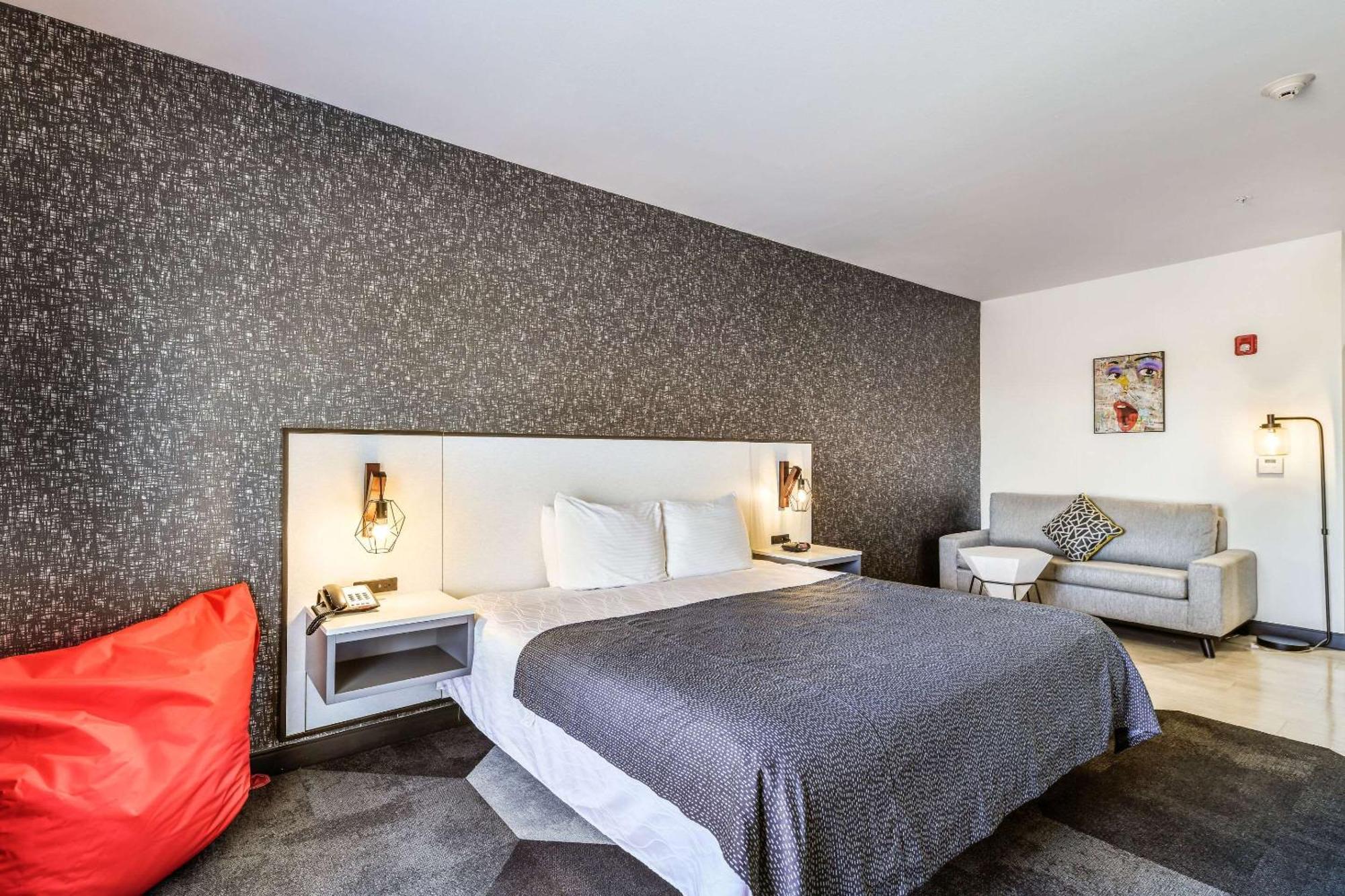 Hy-Lo Hotel, Ascend Hotel Collection Calera Екстериор снимка