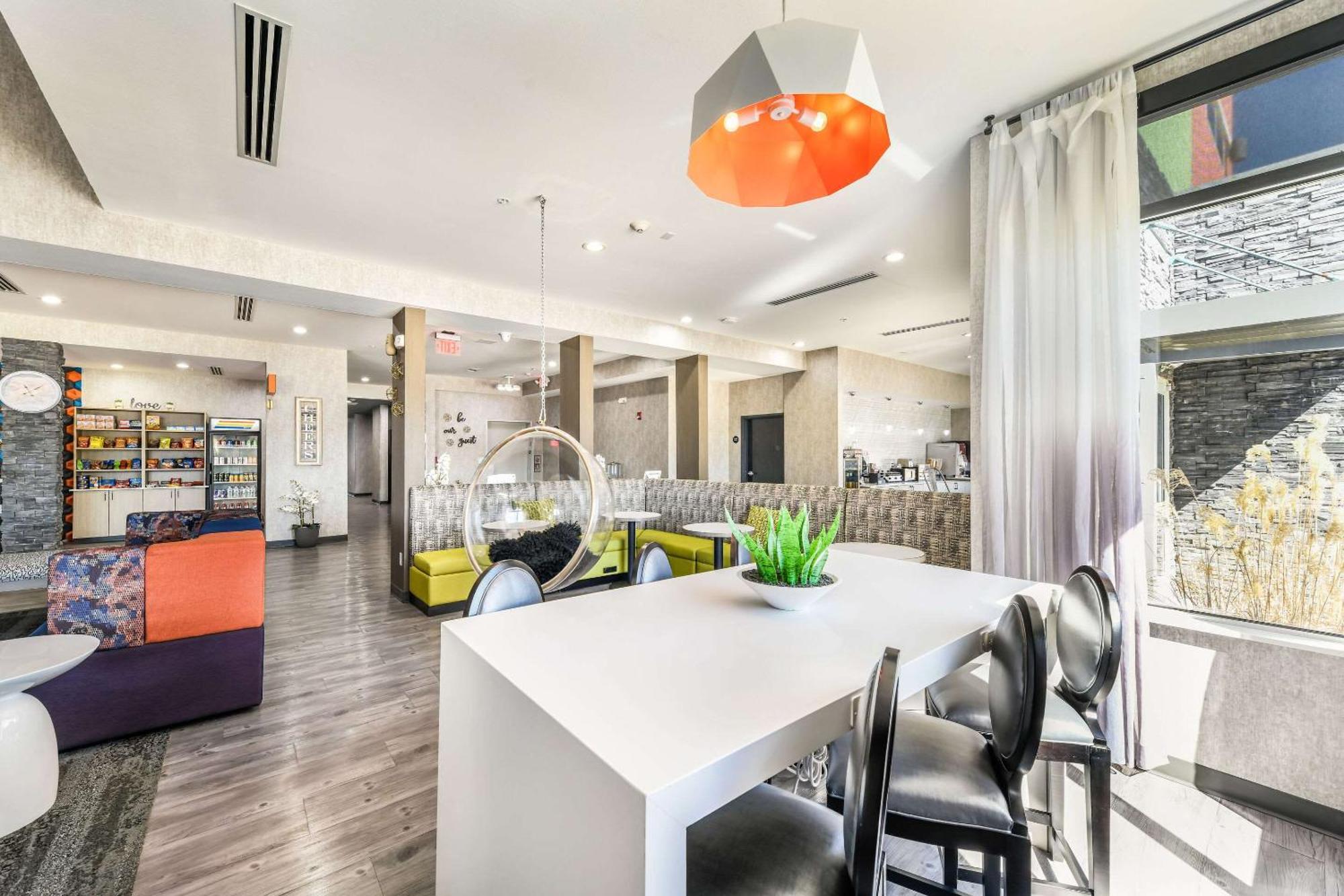 Hy-Lo Hotel, Ascend Hotel Collection Calera Екстериор снимка